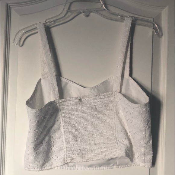 Express Eyelet Lace Fitted Cami - Picture 3 of 4